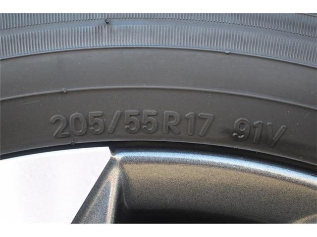 TOYOTA VOXY HYBRID 2025