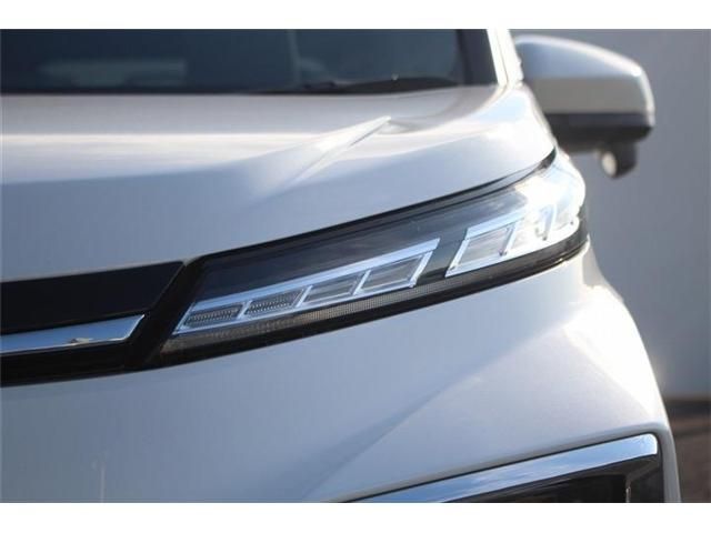 TOYOTA VOXY HYBRID 2025