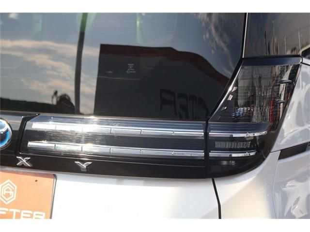 TOYOTA VOXY HYBRID 2025