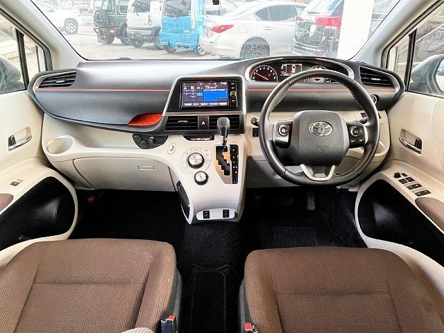TOYOTA SIENTA 4WD 2017