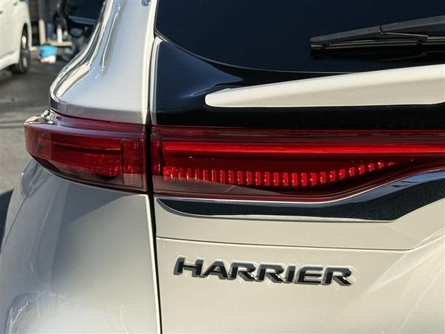 TOYOTA HARRIER HYBRID 2020