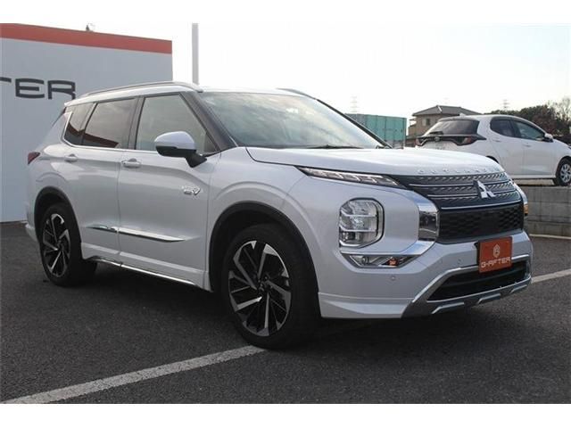 MITSUBISHI OUTLANDER PHEV 2022