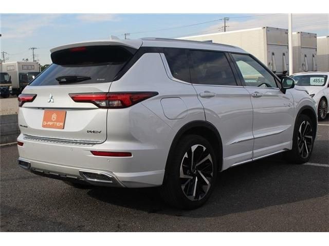 MITSUBISHI OUTLANDER PHEV 2022