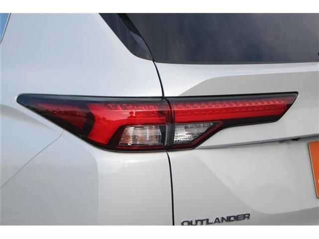 MITSUBISHI OUTLANDER PHEV 2022