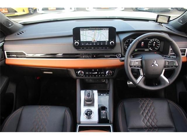 MITSUBISHI OUTLANDER PHEV 2022