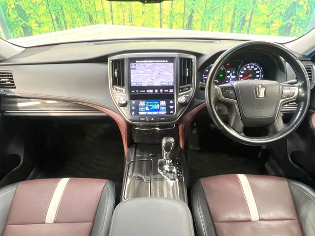 TOYOTA CROWN sedan hybrid 2014