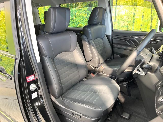 MITSUBISHI DELICA D:5 4WD 2025