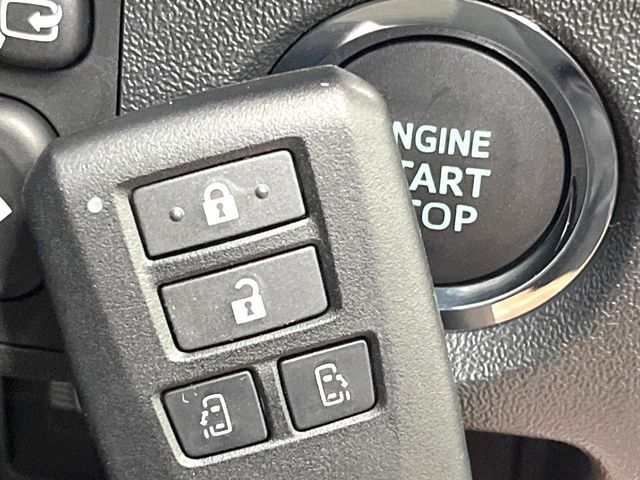 TOYOTA HIACE van 2WD 2025