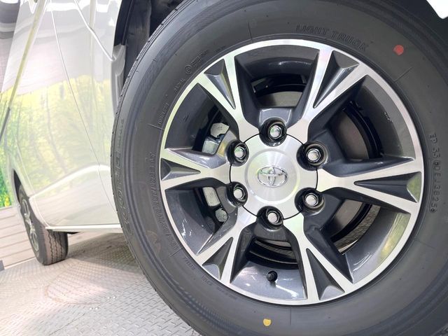 TOYOTA HIACE van 2WD 2025