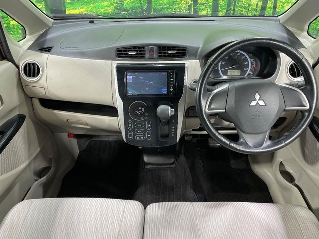 MITSUBISHI eK WAGON 2013