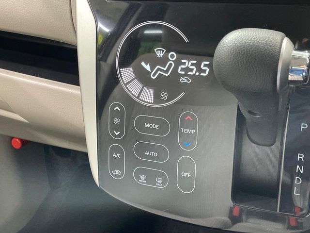 MITSUBISHI eK WAGON 2013