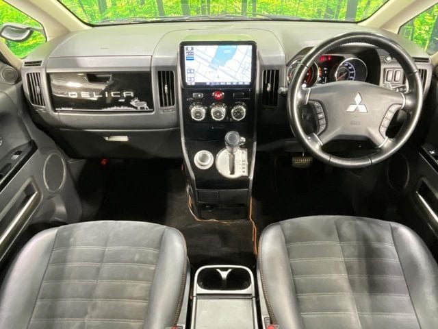 MITSUBISHI DELICA D:5 4WD 2019