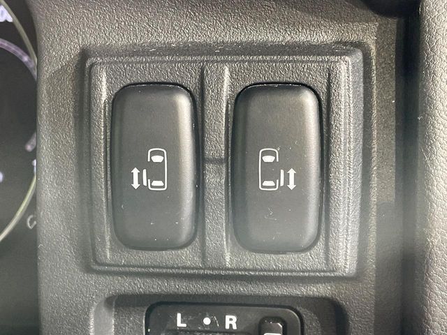 MITSUBISHI DELICA D:5 4WD 2019