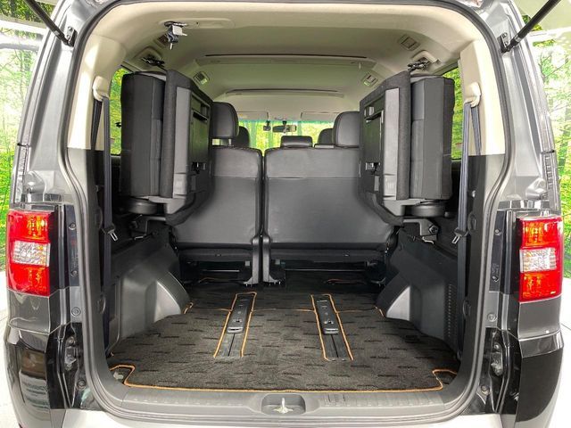 MITSUBISHI DELICA D:5 4WD 2019