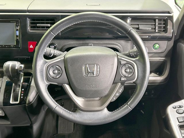 HONDA STEPWAGON SPADA 2015