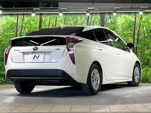 TOYOTA PRIUS 2017