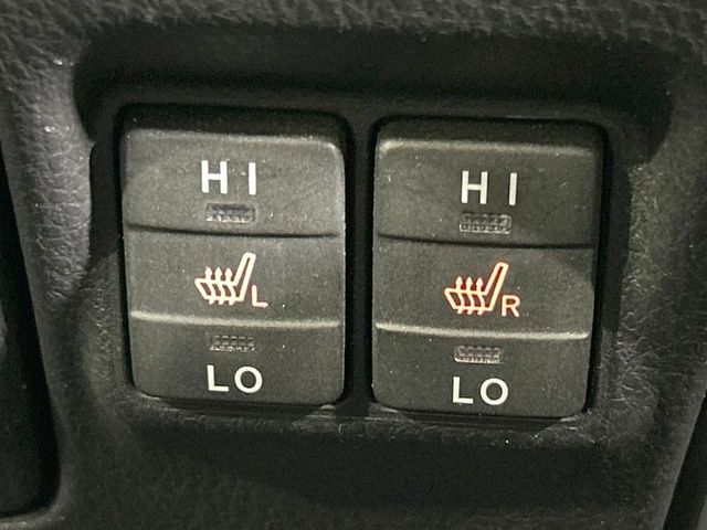 TOYOTA NOAH HYBRID 2021