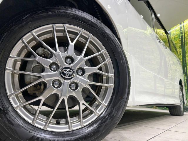 TOYOTA NOAH HYBRID 2021