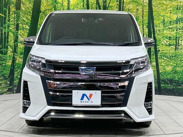 TOYOTA NOAH HYBRID 2021