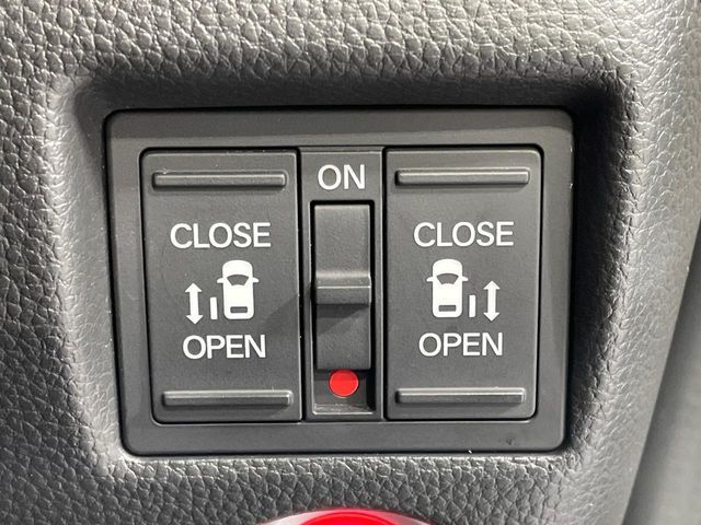 HONDA N BOX CUSTOM 2023