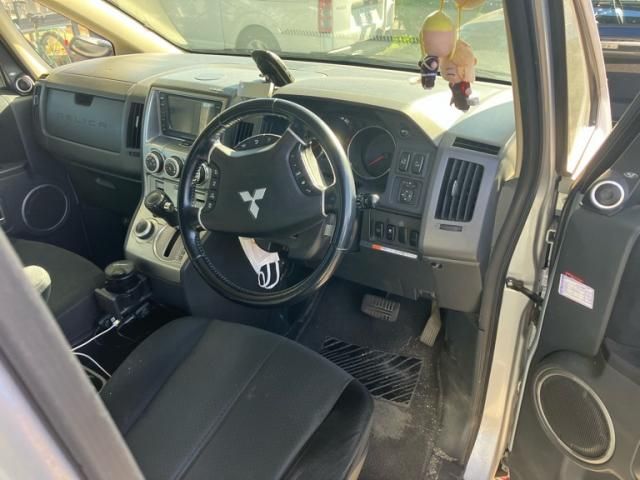 MITSUBISHI DELICA D:5 4WD 2007