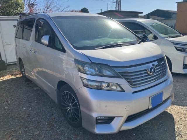 TOYOTA VELLFIRE 2010