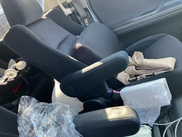 TOYOTA VELLFIRE 2010