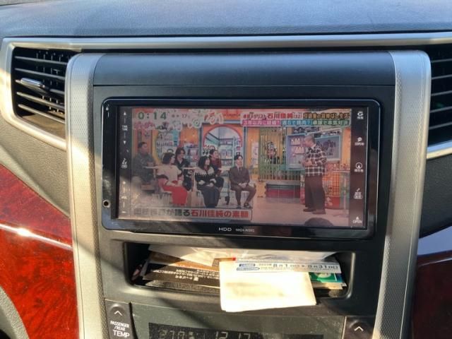 TOYOTA VELLFIRE 2010