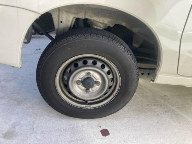 DAIHATSU HIJET CARGO 4WD 2015