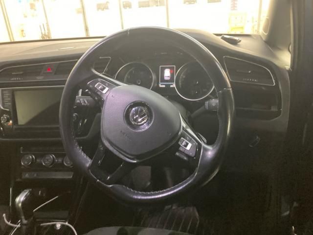 VOLKSWAGEN VOLKSWAGEN GOLF TOURAN 2017