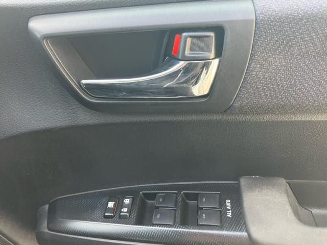 TOYOTA COROLLA FIELDER 2013