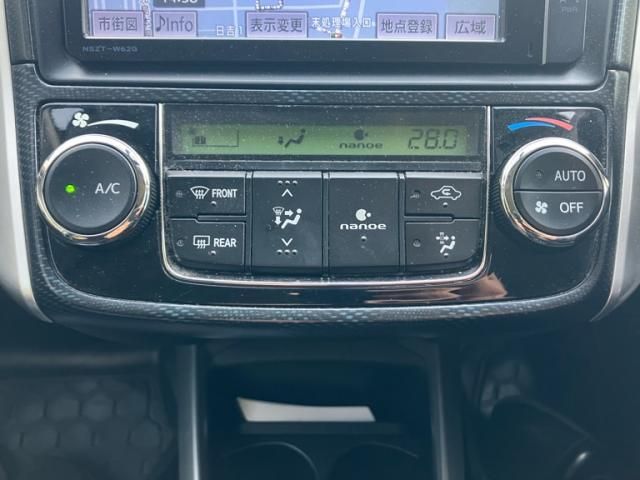 TOYOTA COROLLA FIELDER 2013