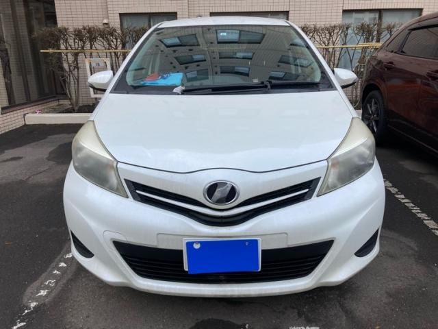 TOYOTA VITZ  4WD 2013