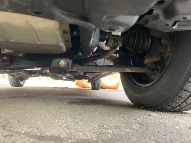 TOYOTA VITZ  4WD 2013