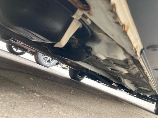 TOYOTA VITZ  4WD 2013