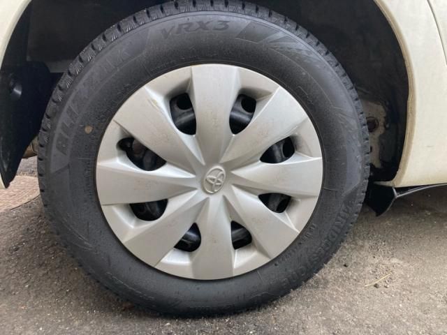 TOYOTA VITZ  4WD 2013