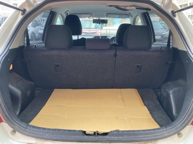 TOYOTA VITZ  4WD 2013