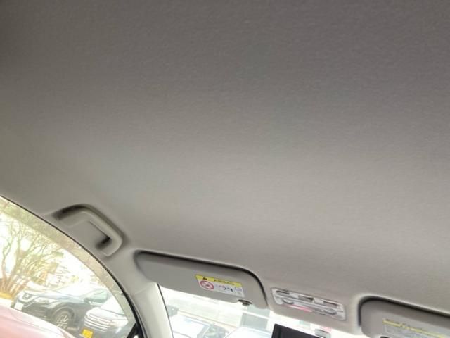 TOYOTA VITZ  4WD 2013