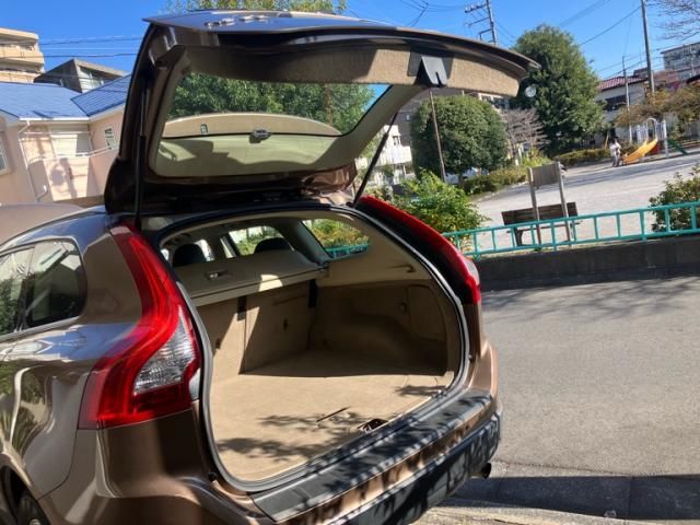 VOLVO VOLVO XC60 2011