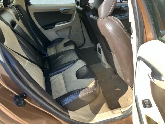 VOLVO VOLVO XC60 2011