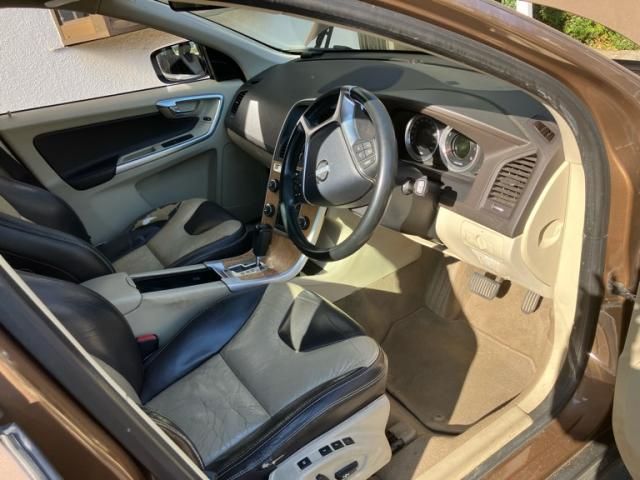 VOLVO VOLVO XC60 2011