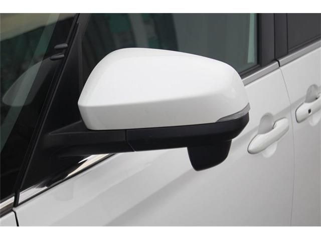 TOYOTA VOXY HYBRID 2025