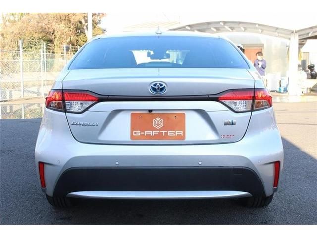 TOYOTA COROLLA sedan HYBRID 2019