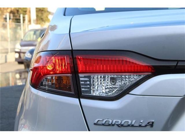 TOYOTA COROLLA sedan HYBRID 2019