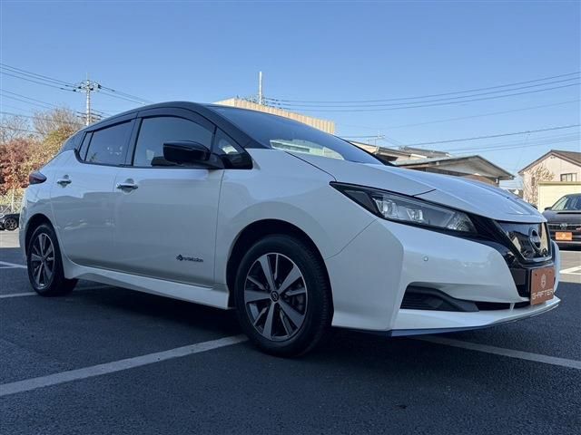 NISSAN LEAF 2021
