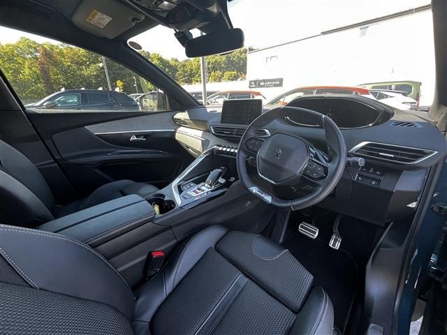 PEUGEOT PEUGEOT 5008 2022