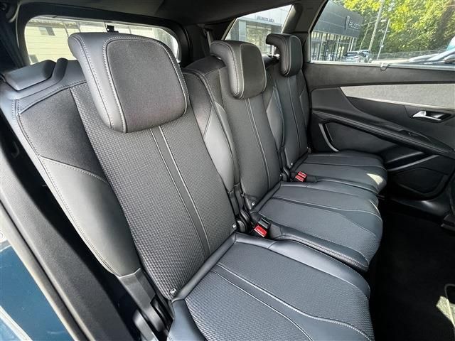 PEUGEOT PEUGEOT 5008 2022