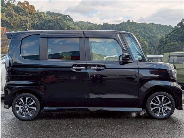 HONDA N BOX CUSTOM 2019