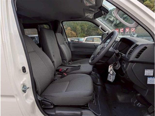 MAZDA BONGO BRAWNY VAN 2025