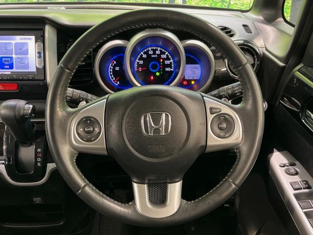 HONDA N BOX CUSTOM 2015